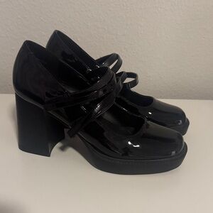 Journee Collection Black Patent Heels